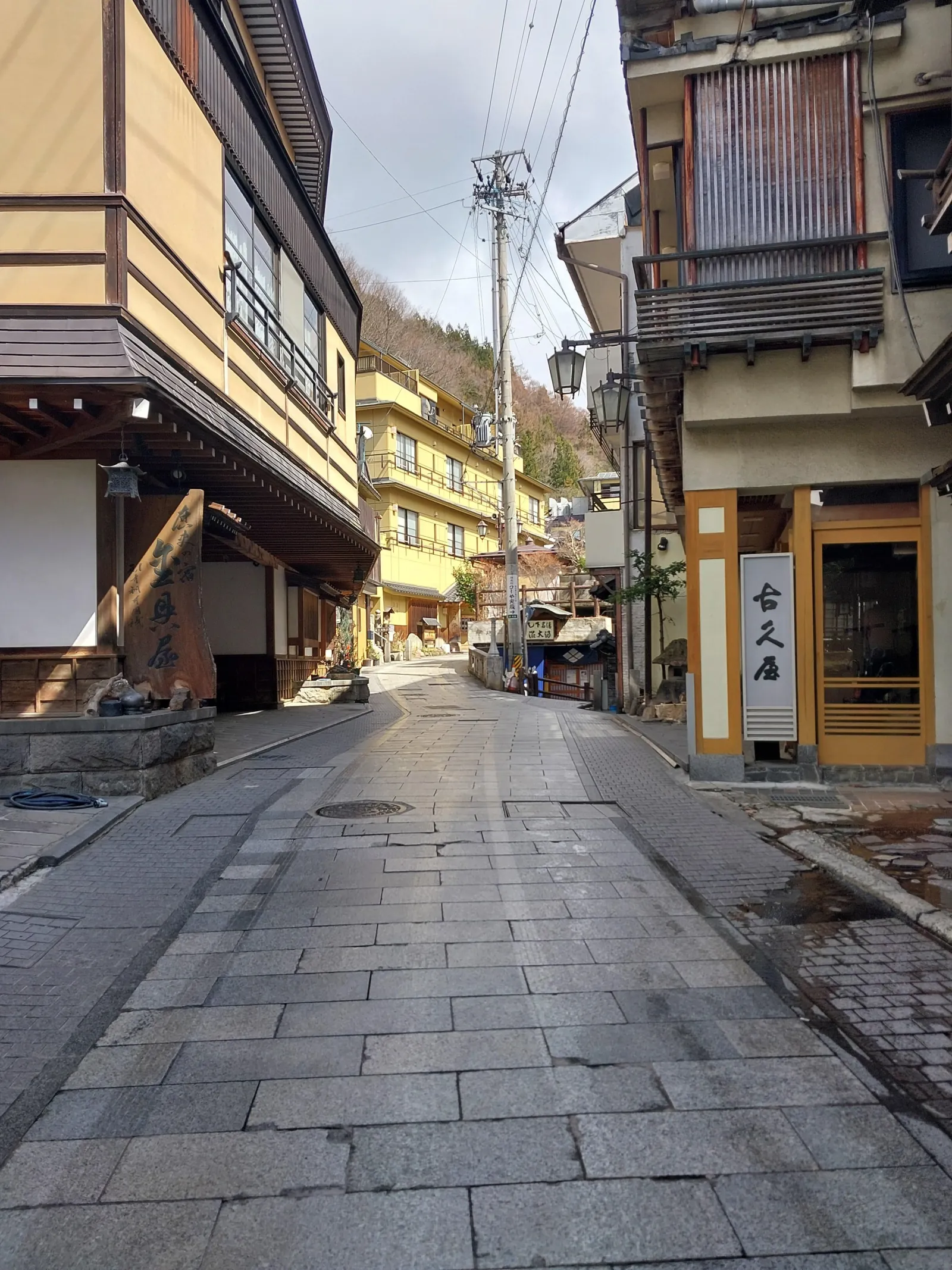 The old wooden street of Shibu Onsen in the morning